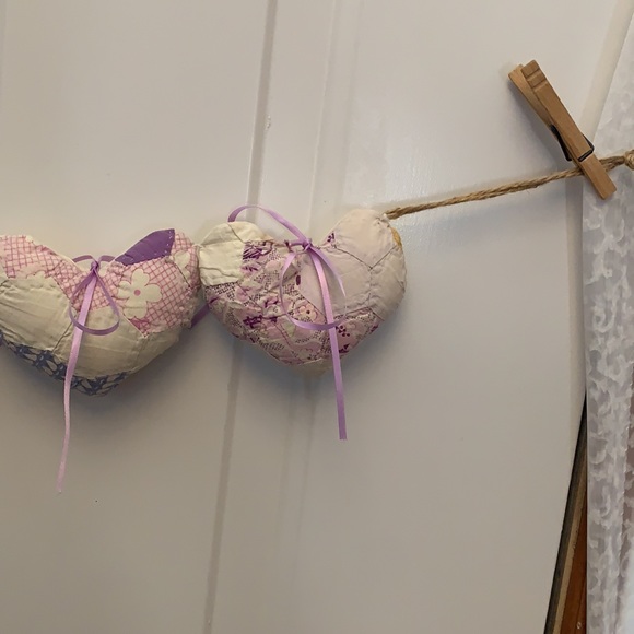 Cute hearts wall hanging made from old quilts 36” - Picture 4 of 8